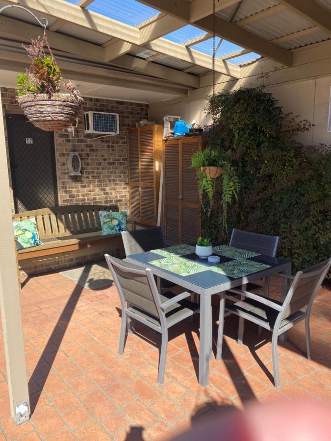 Marriott Park Motel Nowra Bagian luar foto