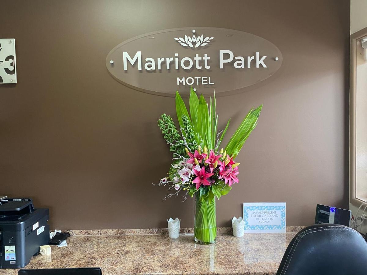 Marriott Park Motel Nowra Bagian luar foto