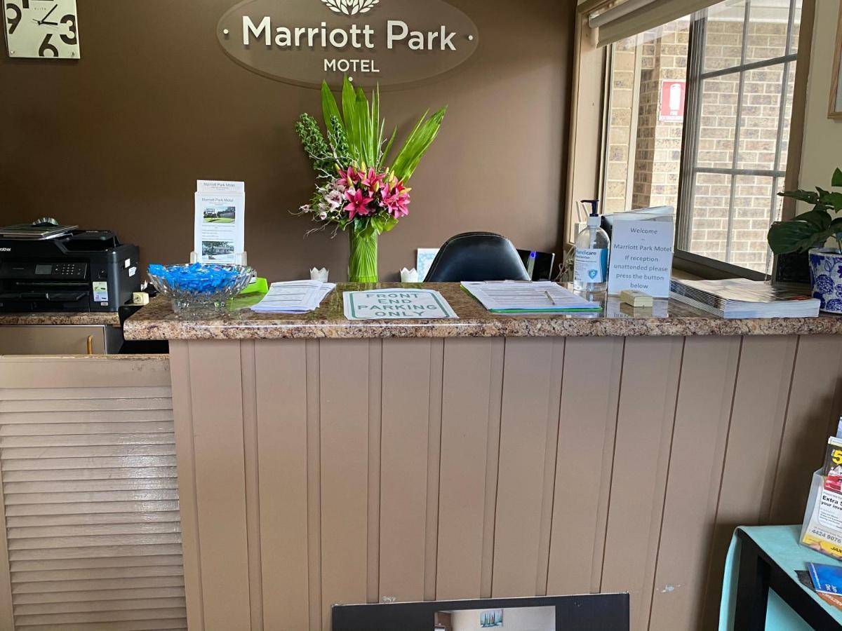 Marriott Park Motel Nowra Bagian luar foto