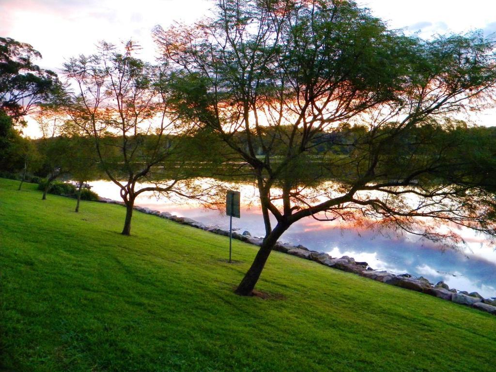 Marriott Park Motel Nowra Bagian luar foto