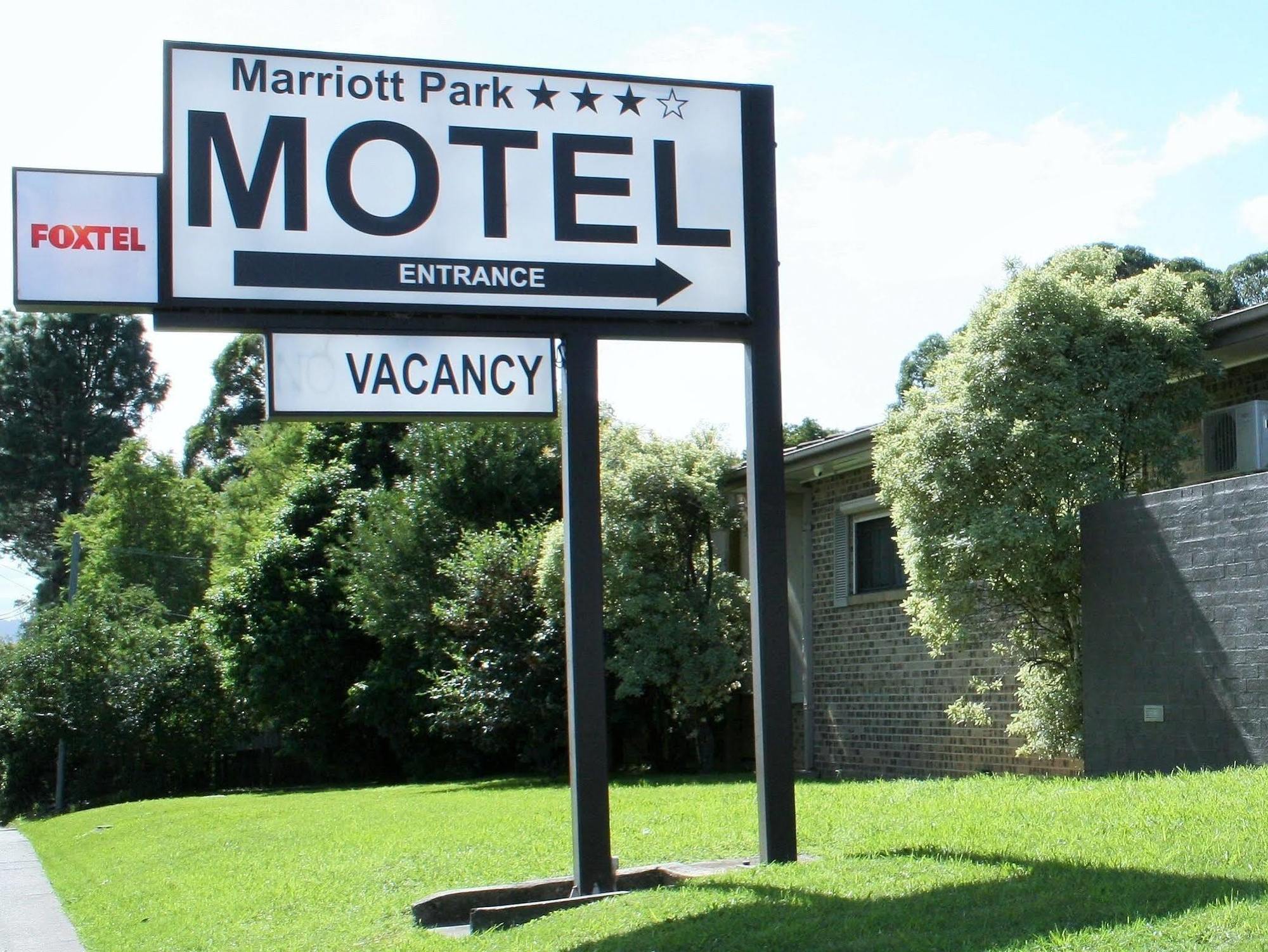 Marriott Park Motel Nowra Bagian luar foto